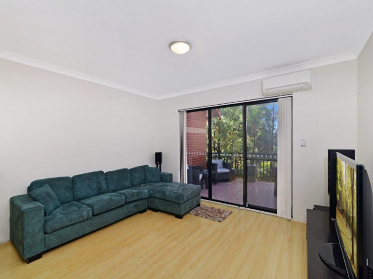 19/3 Williams Parade Dulwich Hill , NSW 2203 AUS