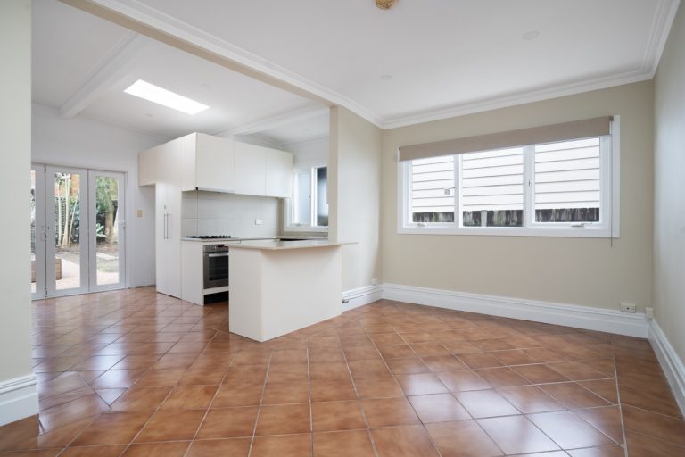 35 Charlecot Street Dulwich Hill , NSW 2203 AUS