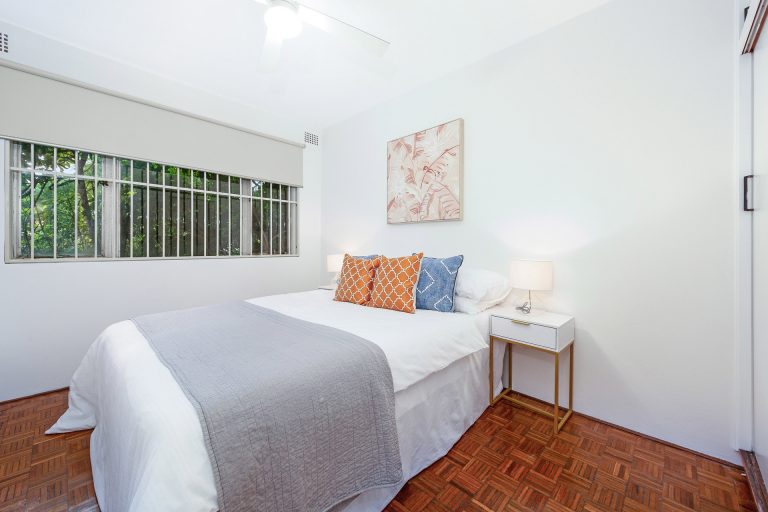 1/98 Petersham Road Marrickville , NSW 2204 AUS