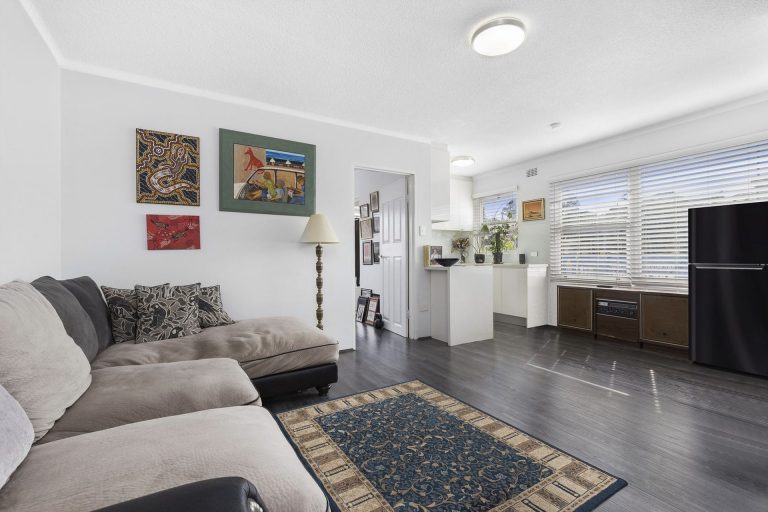 8/1 Ewart Lane Dulwich Hill , NSW 2203 AUS