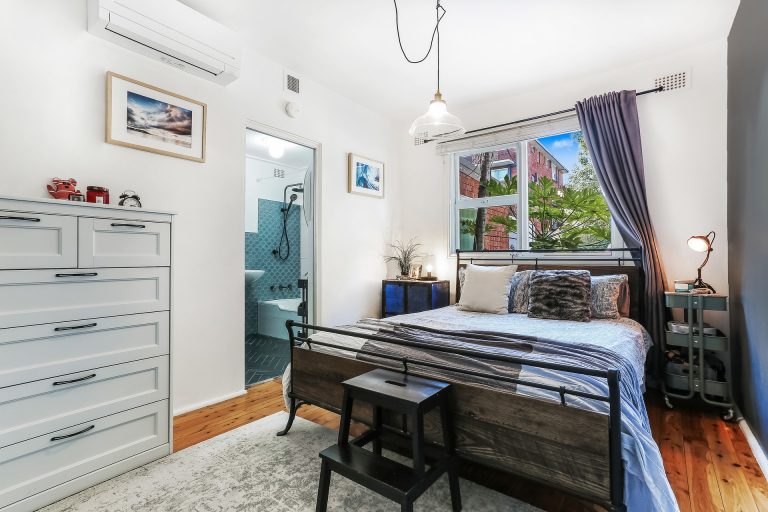 3/83 Newington Road Marrickville , NSW 2204 AUS