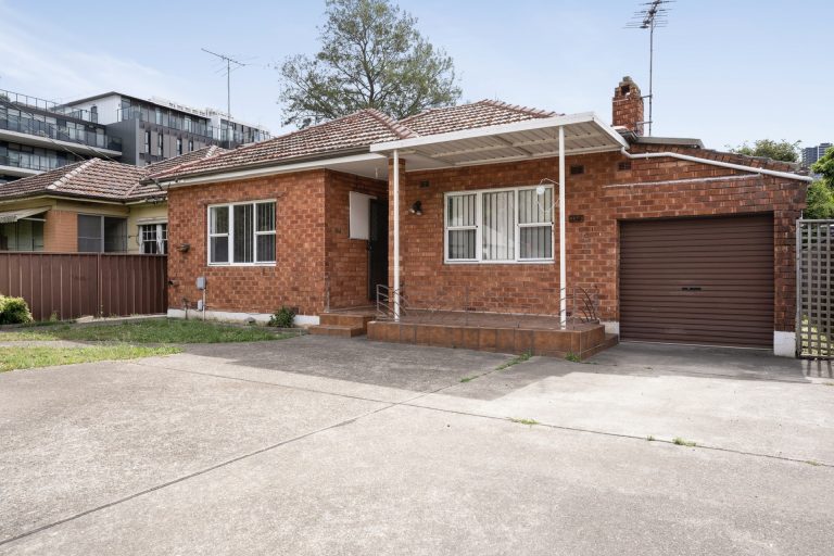 134 Alfred Street Harris Park , NSW 2150 AUS