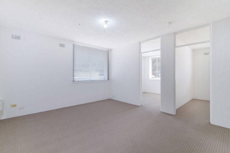 1/33 Dartbrook Road Auburn , NSW 2144 AUS