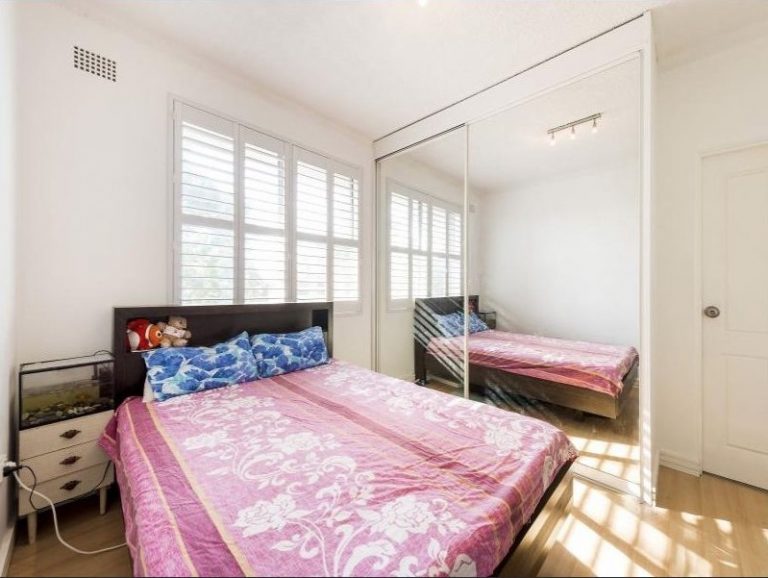 15/12 Cecil Street Ashfield , NSW 2131 AUS