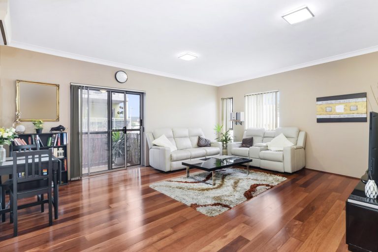 13/159 Princes Highway St Peters , NSW 2044 AUS