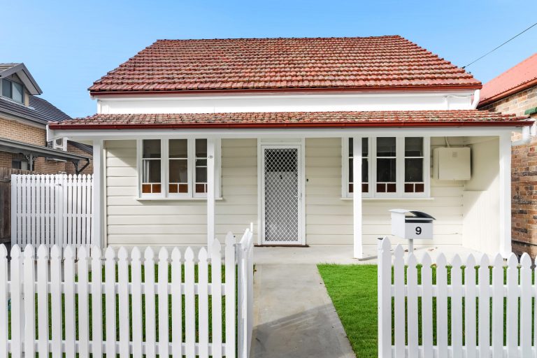 9 Hercules Street Dulwich Hill , NSW 2203 AUS