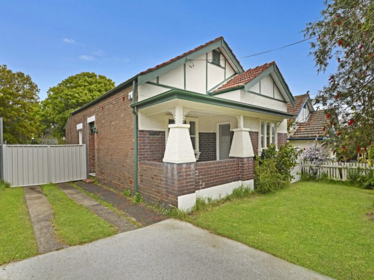 22 Collins Street Tempe , NSW 2044 AUS