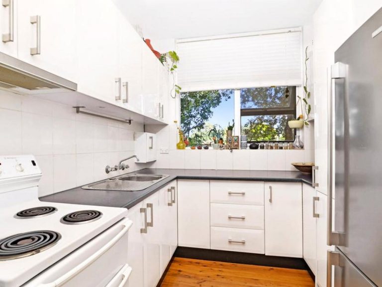 24/3-5 School Parade Marrickville , NSW 2204 AUS