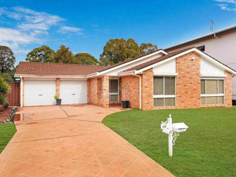 20 Mornington Place Hinchinbrook , NSW 2168 AUS