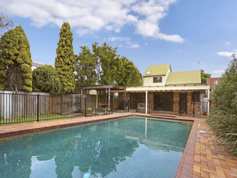21 Bridge Street Tempe , NSW 2044 AUS