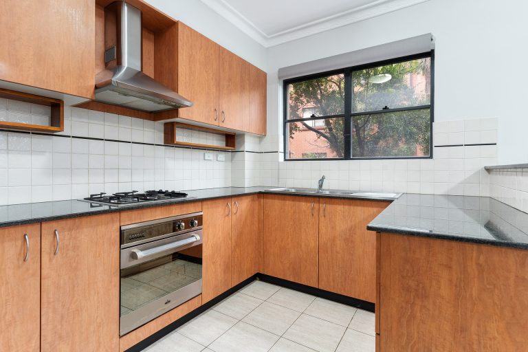 2/6-8 Bowns Road Kogarah , NSW 2217 AUS