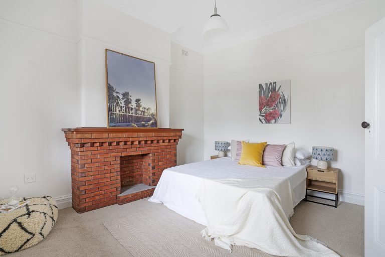 69 Ewart Street Dulwich Hill , NSW 2203 AUS