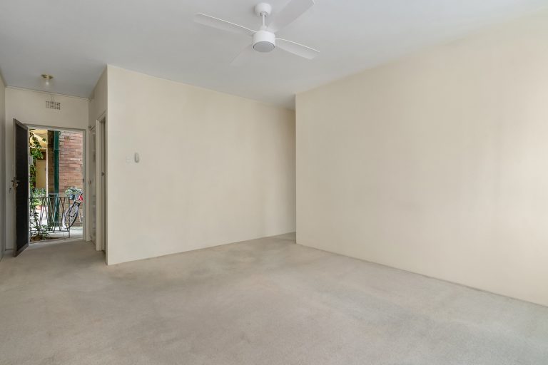 14/18A Ewart Street Marrickville , NSW 2204 AUS