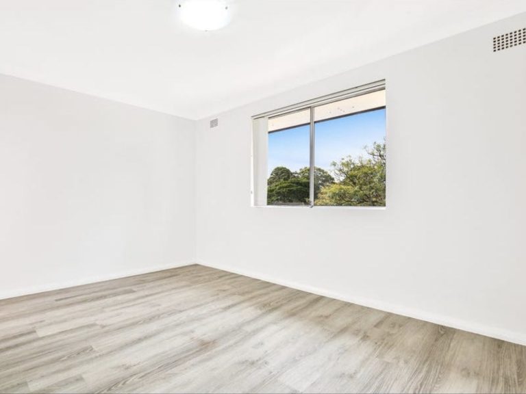 9/14 Willeroo Street Lakemba , NSW 2195 AUS