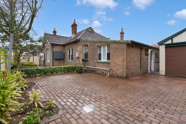 25 Herbert Street Dulwich Hill , NSW 2203 AUS
