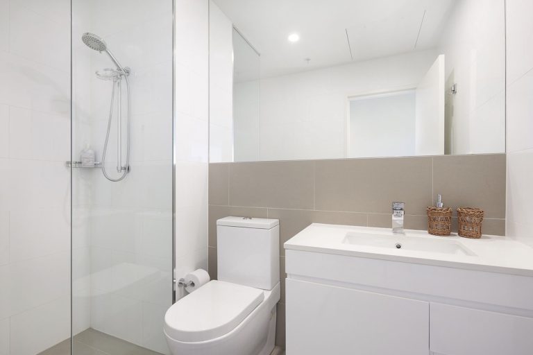 810/2 Discovery Point Place Wolli Creek , NSW 2205 AUS