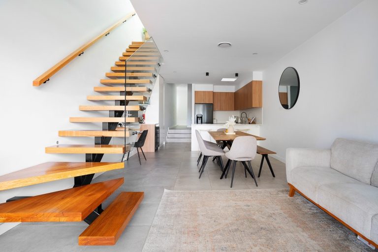 12b Burns Street Petersham , NSW 2049 AUS