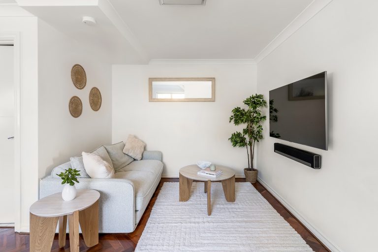 12 Coorilla Avenue Croydon Park , NSW 2133 AUS