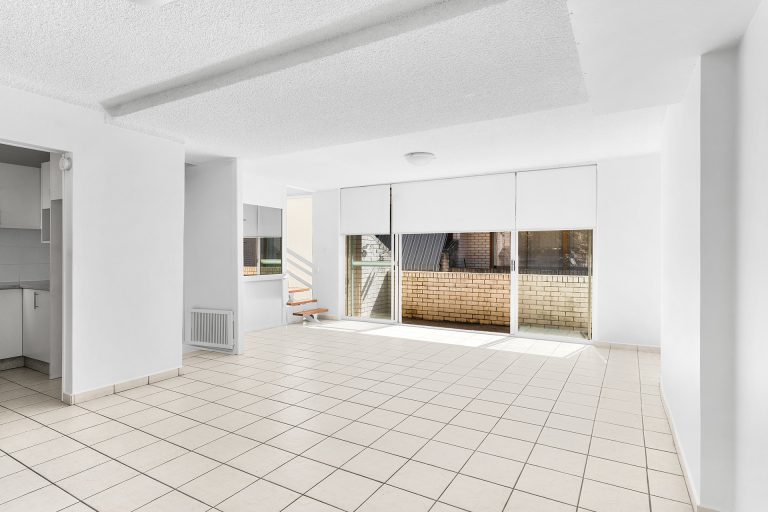 12/14 York Street Fairfield , NSW 2165 AUS