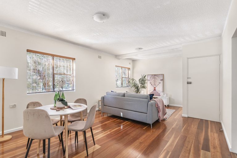 1/5 London Street Enmore , NSW 2042 AUS