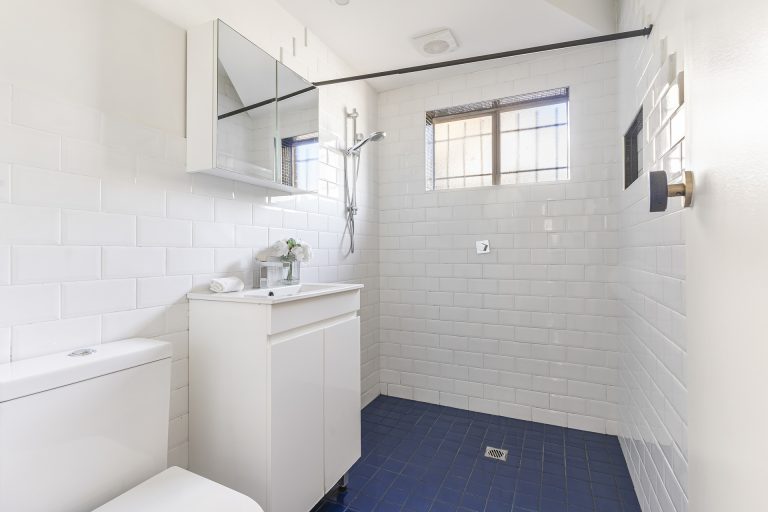 1/5 London Street Enmore , NSW 2042 AUS