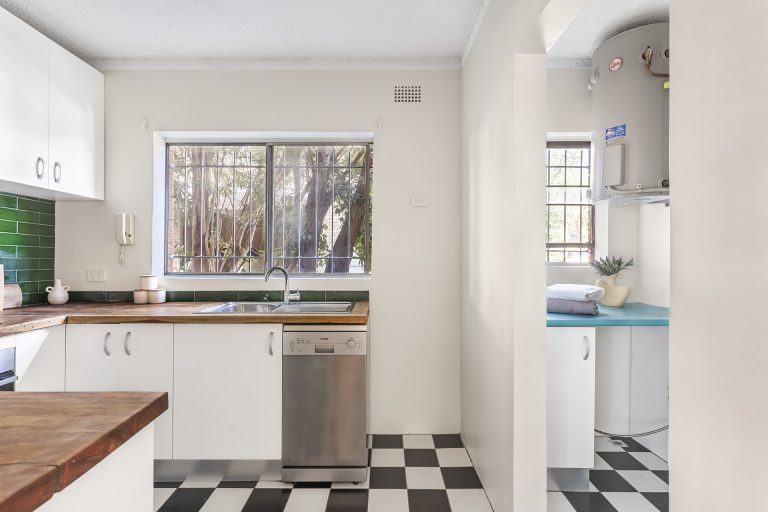 1/5 London Street Enmore , NSW 2042 AUS