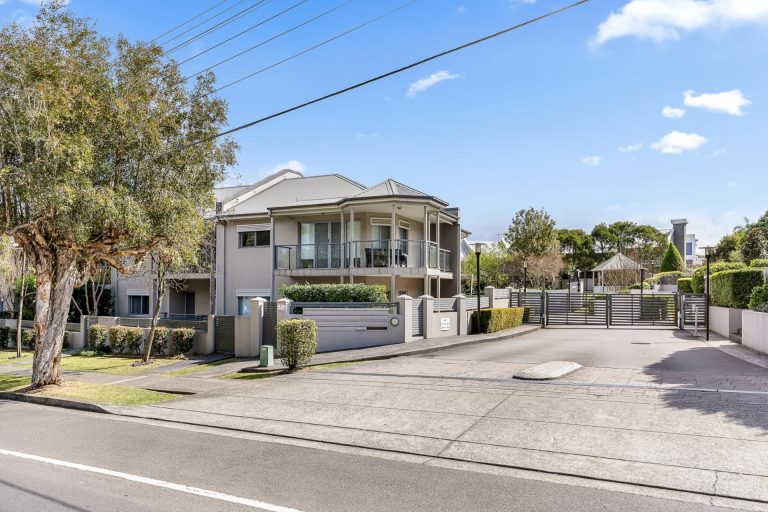 1/171-177 Moorefields Road Roselands , NSW 2196 AUS