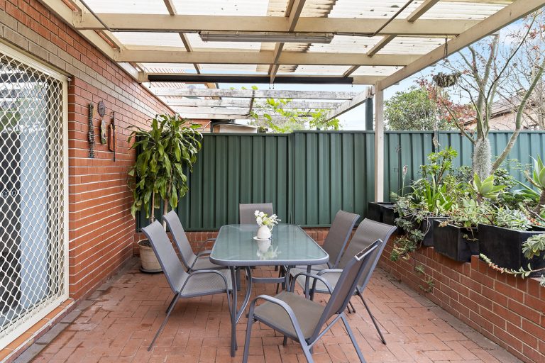 4/84-86 William Street Earlwood , NSW 2206 AUS