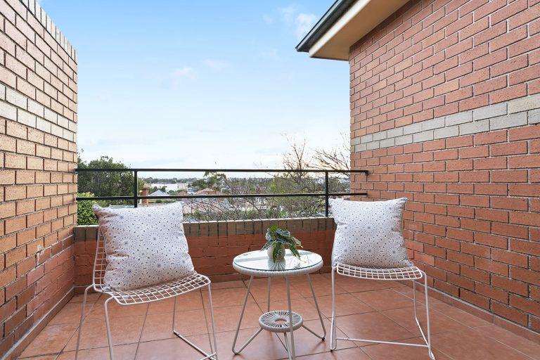 4/84-86 William Street Earlwood , NSW 2206 AUS