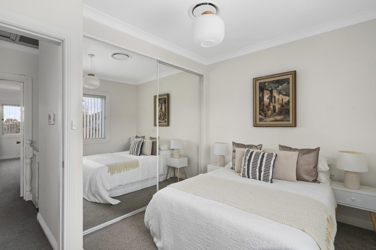 4/84-86 William Street Earlwood , NSW 2206 AUS