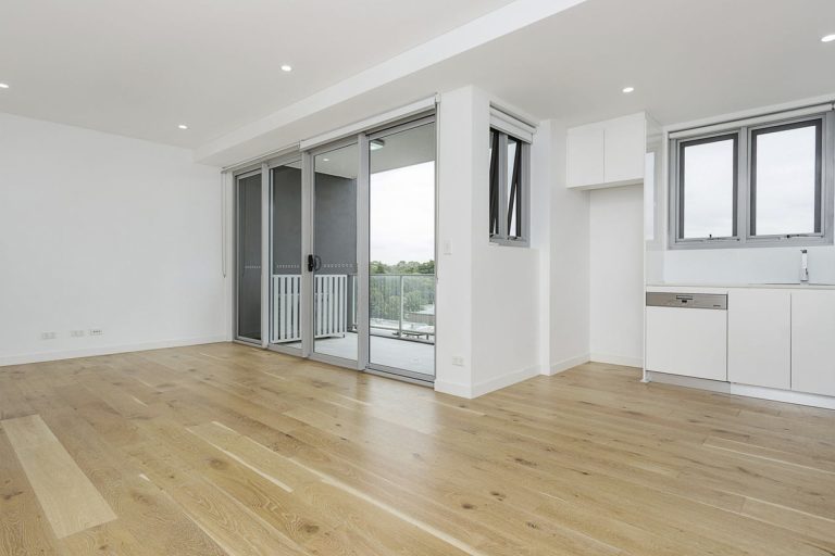 23/19 Hutchinson Street St Peters , NSW 2044 AUS