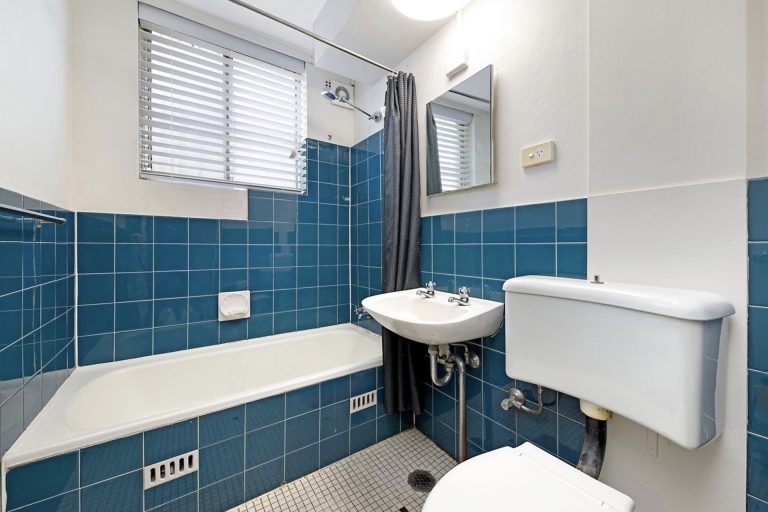 2/2 Avona Avenue Glebe , NSW 2037 AUS